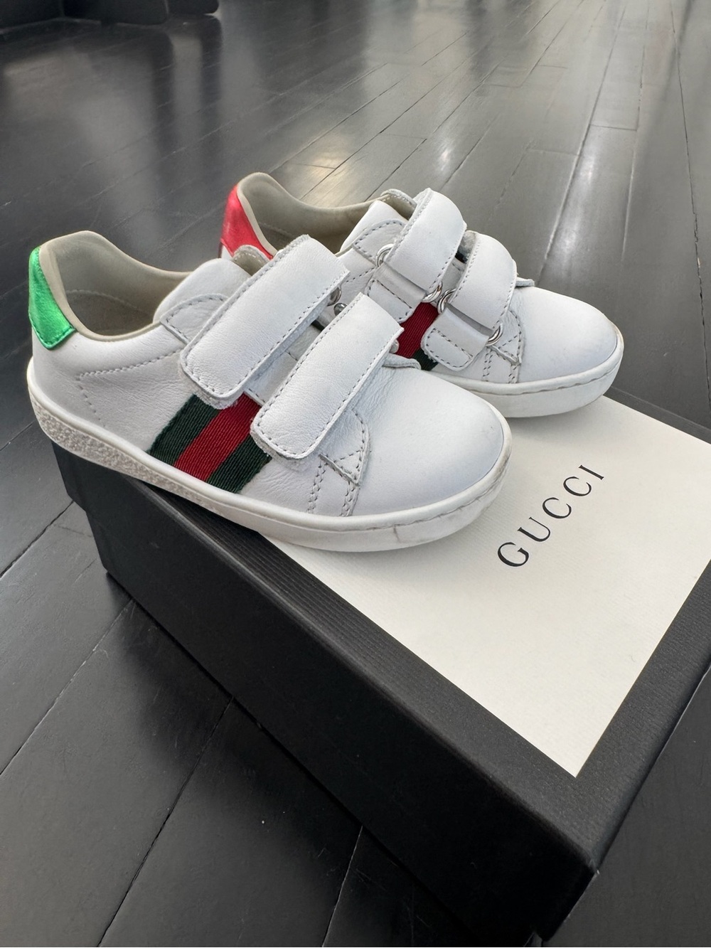Gucci Kids White Leather Sneakers with Red & Green Stripe